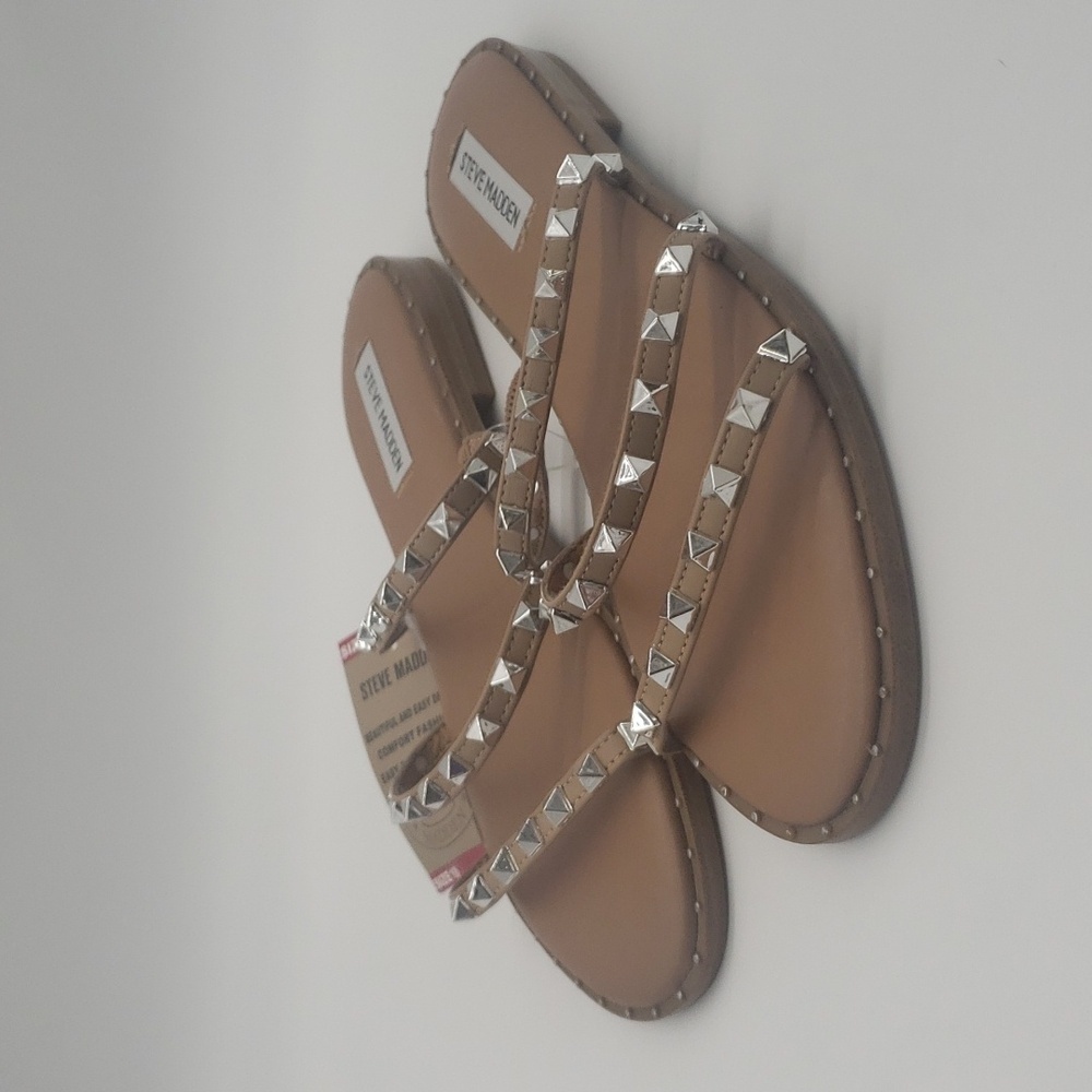 804- Steve Madden Slip-On 3 Band Studded Sandals Size 10 NWT - Picture 3 of 7